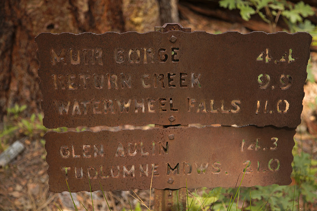 Tuolmone Canyon Signpost